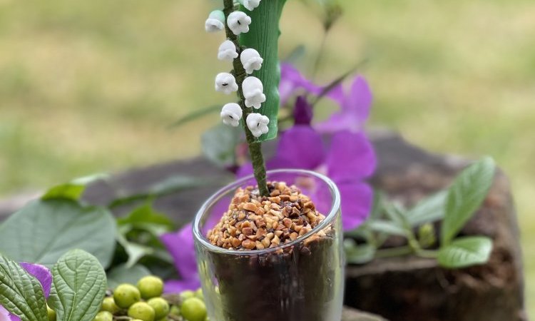 Muguet cake chocolat:cake,chocolat noisette,amande grillée